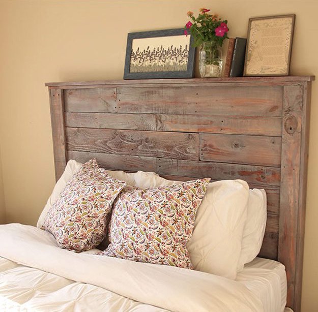 DIY pallet headboard