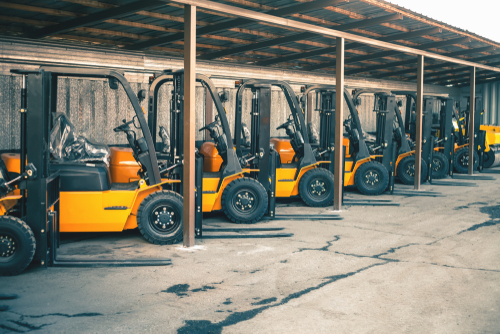 Forklift Capacity: Definition and How To Calculate It